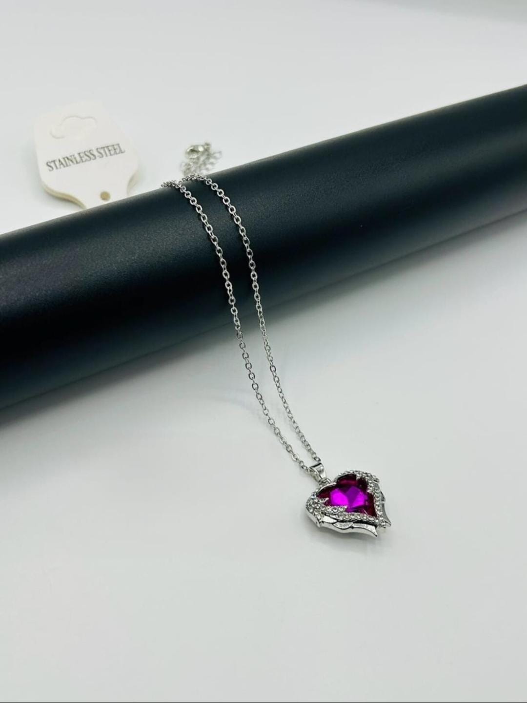 LUXURY ZIRCON HEART PENDENT