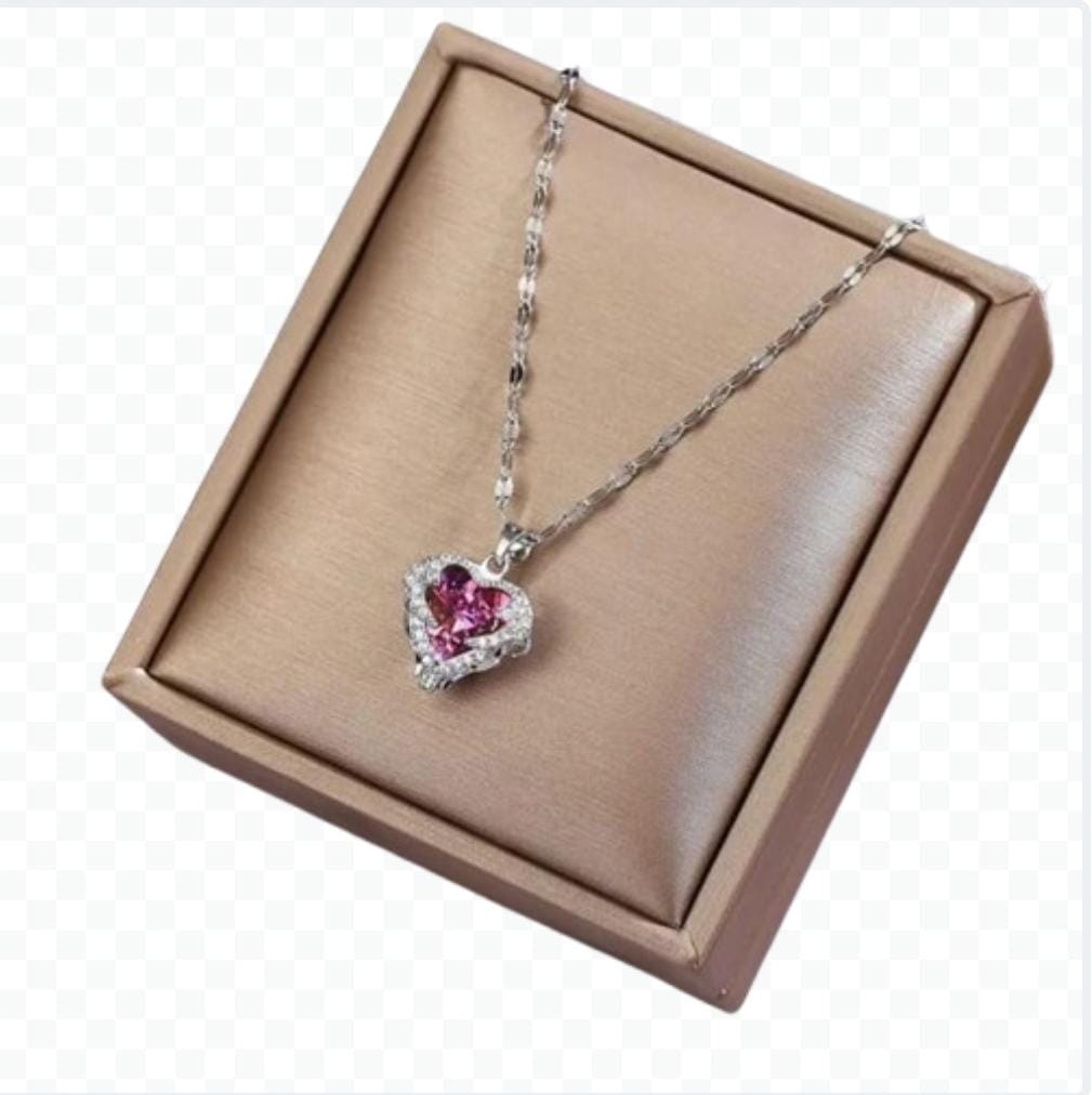 LUXURY ZIRCON HEART PENDENT