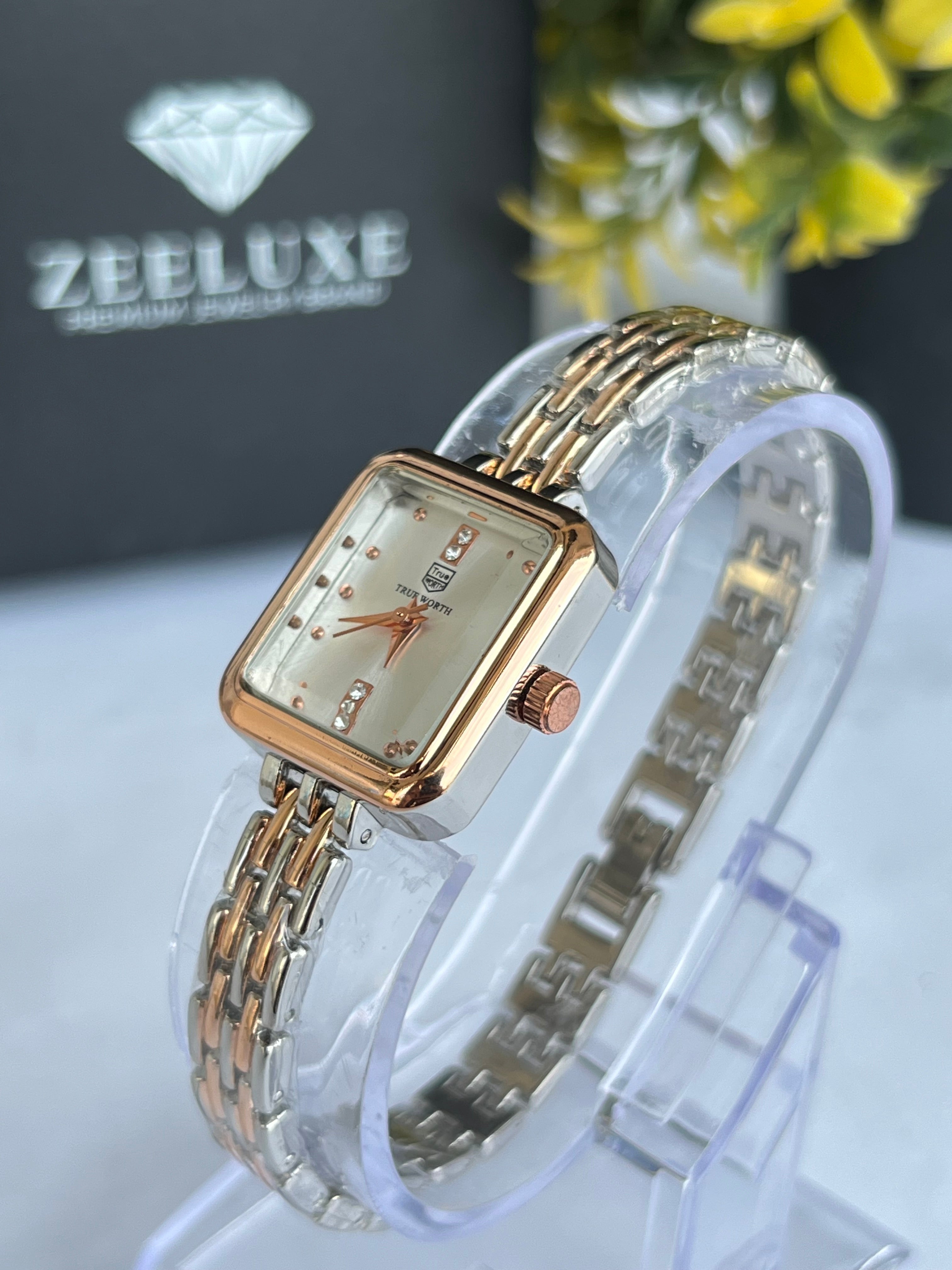 TRUE WORTH BRACELET CHAIN WATCH
