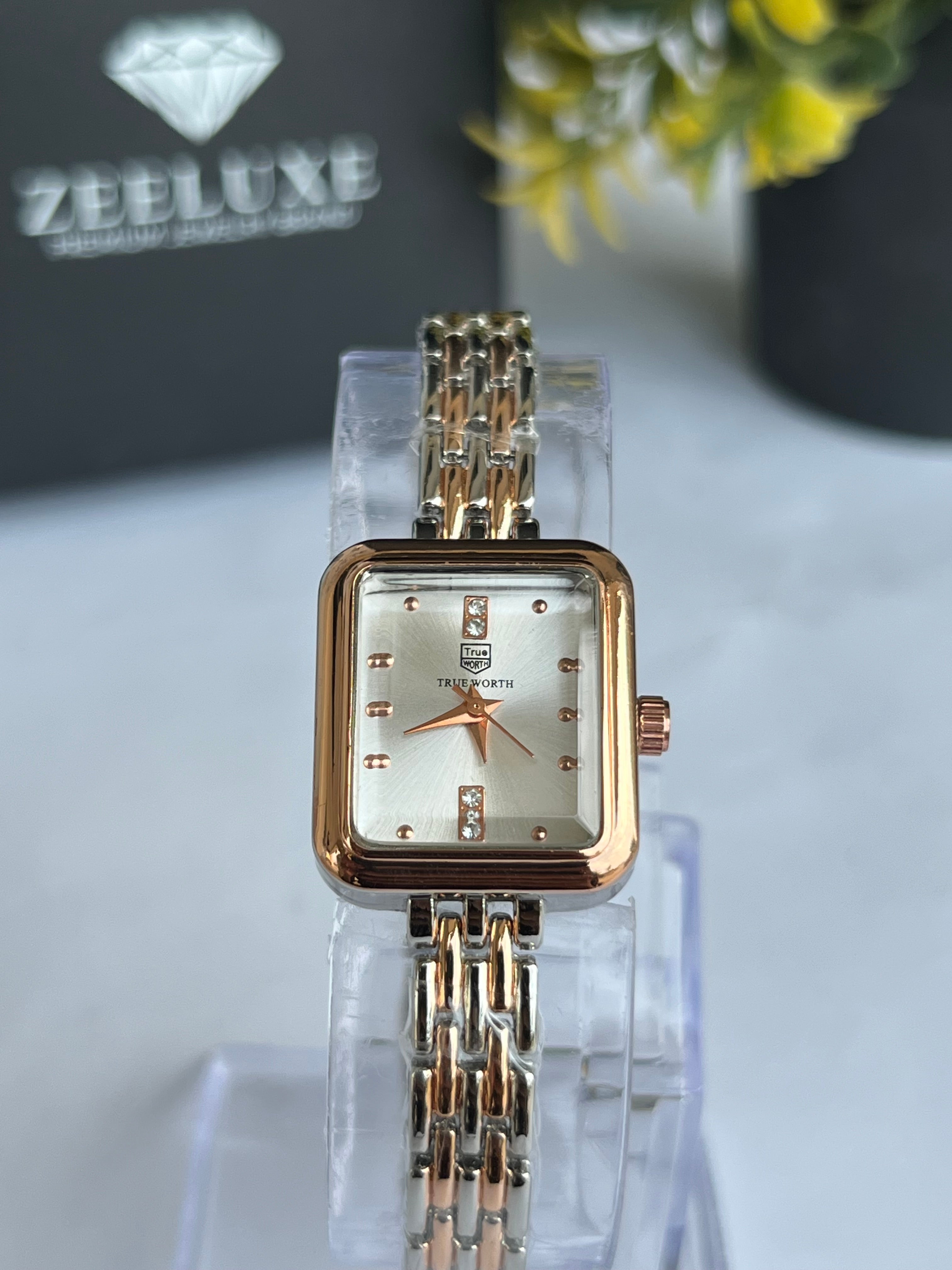 TRUE WORTH BRACELET CHAIN WATCH