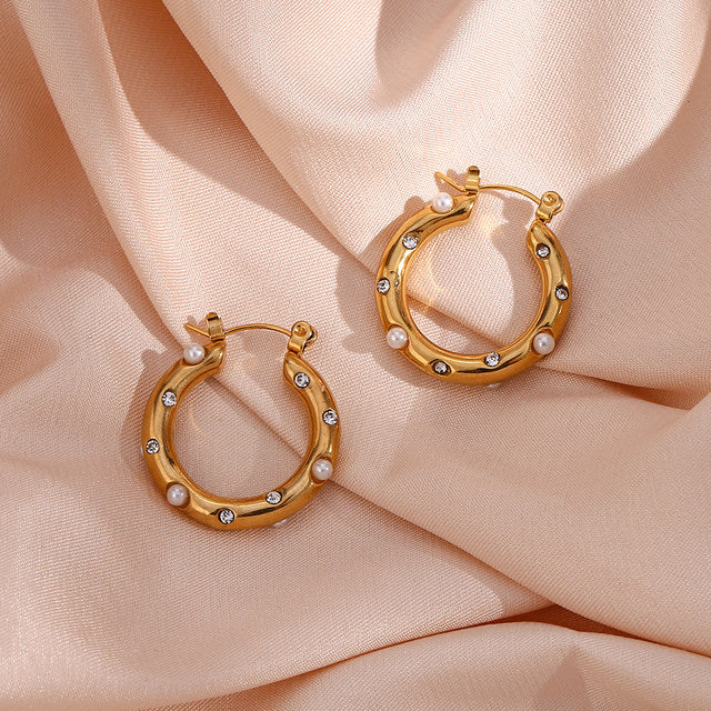 PEARL STUDED MAUREEN HOOPS