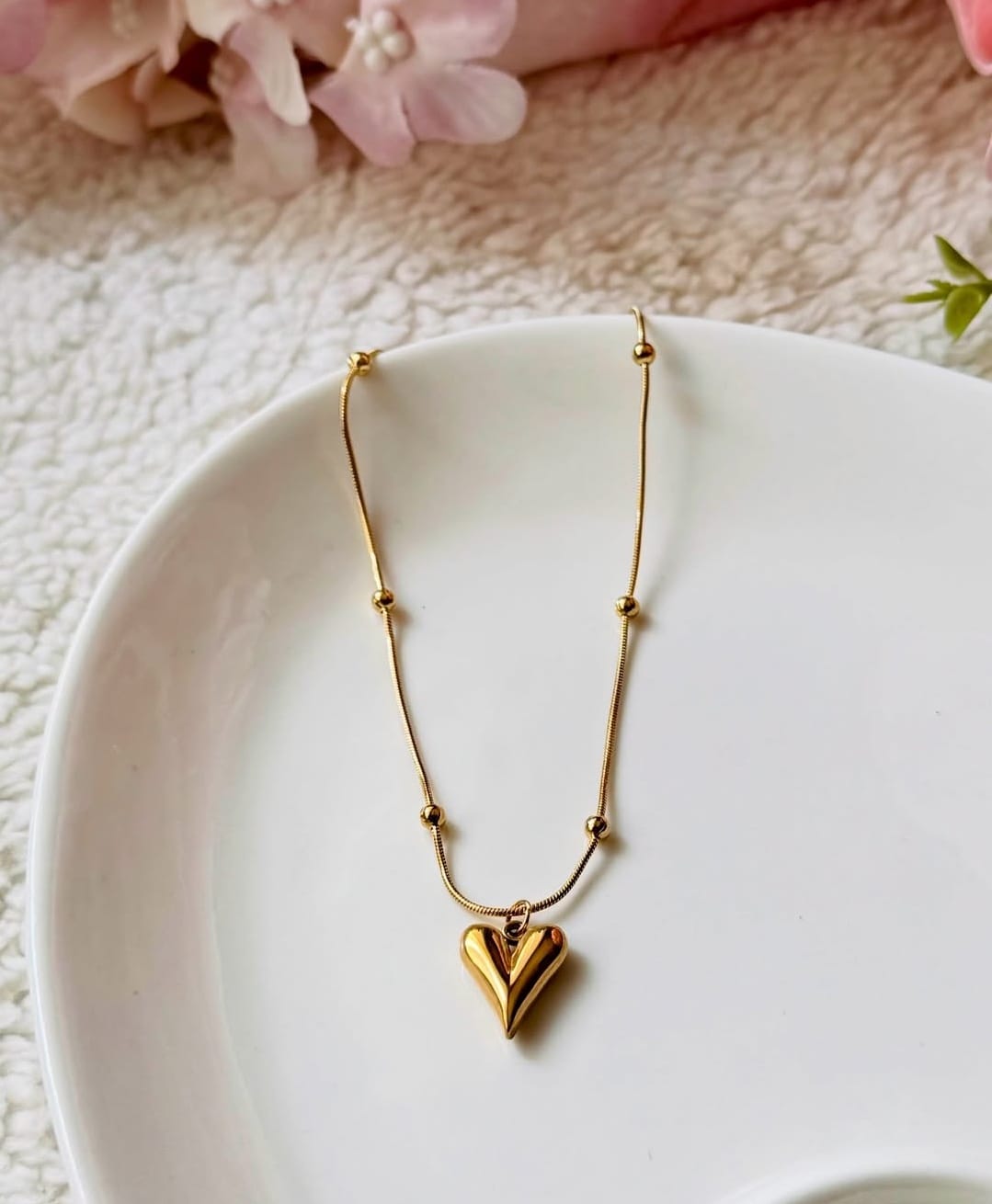 18K-GOLD PLATED HEART CHAIN BRACELET